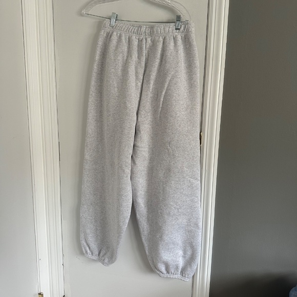 OFFLINE by Aerie Cloud Fleece Baggy Jogger Grey Color size small - Picture 5 of 7